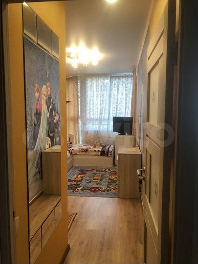 Комната 18 м² в 3-к., 19/25 эт.