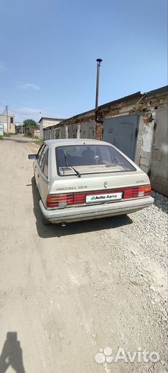 Opel Ascona 1.6 МТ, 1986, битый, 90 000 км