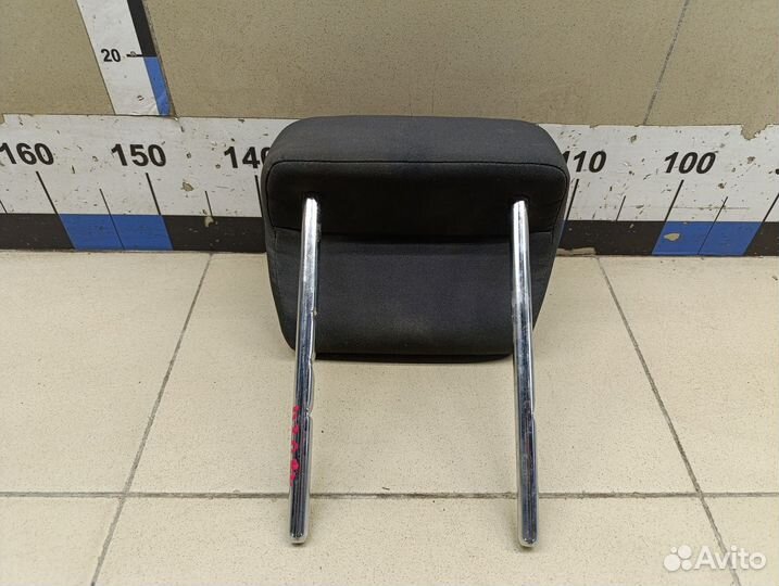 Подголовник VW Jetta 2011