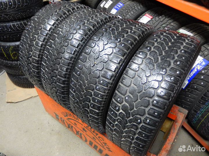 Yokohama Ice Guard F700Z 215/65 R16