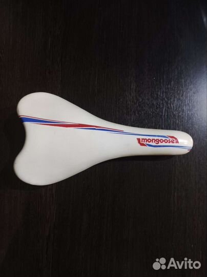 Седло для велосипеда Mongoose