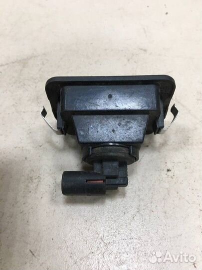 Фонарь подсветки номера Nissan Primera