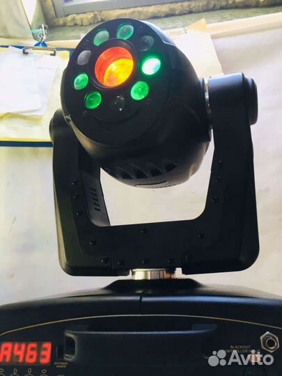 Световой прибор, крутящая голова, стробоскоп, свет