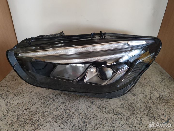 Фара левая Mercedes B Class W247