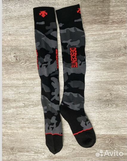 Горнолыжные гольфы descente