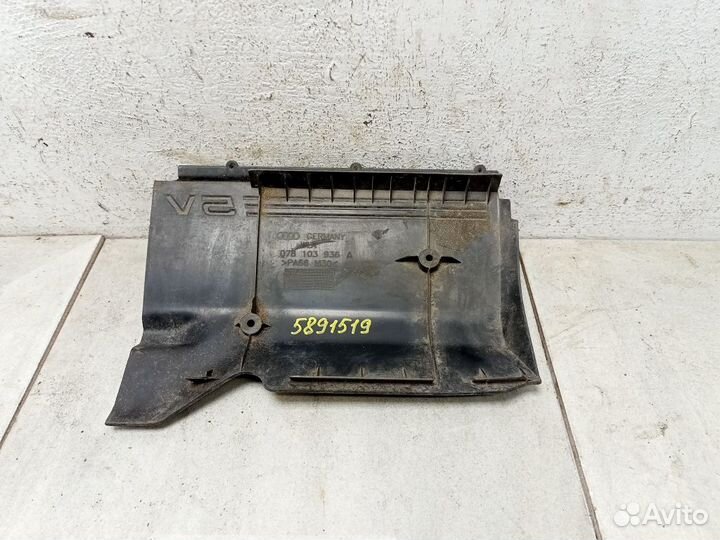 Накладка моторного отсека