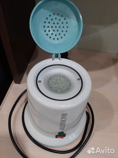 Стерилизатор для маникюрных инструментов