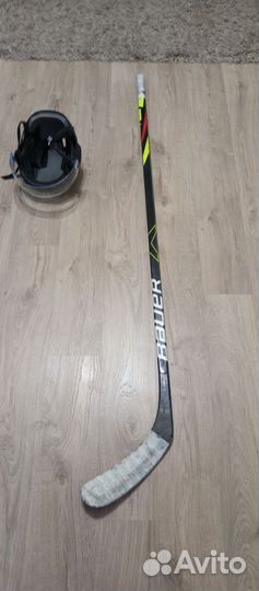 Клюшка хоккейная Bauer и Salming правый хват
