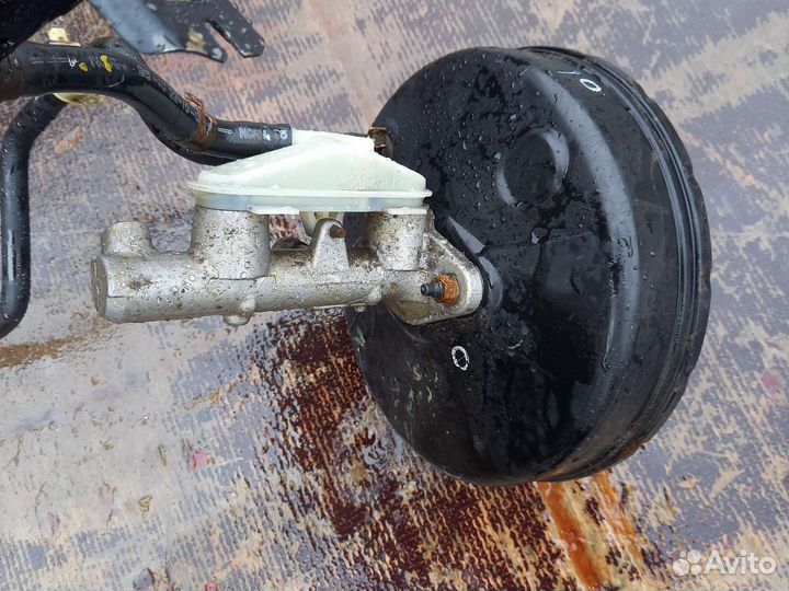 Honda civic 4d Главный тормозной вакумник