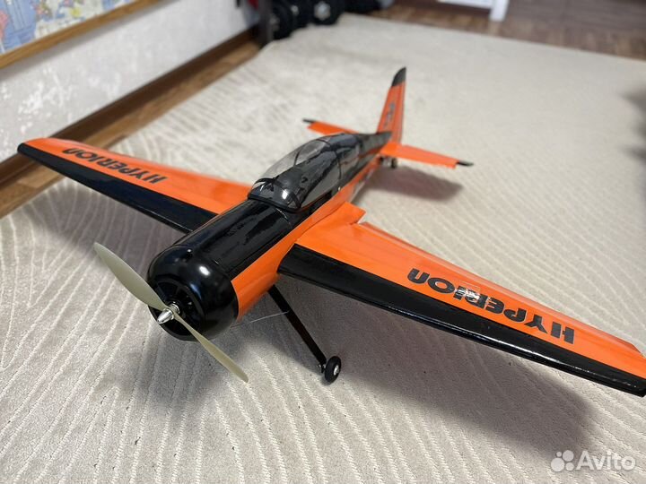 Радиоуправляемый самолет Як-54