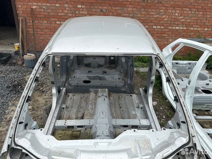 Крыша со стойками Ford Focus 3 седан 2.0L duratec