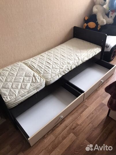 Кровать с маятником Ульяна