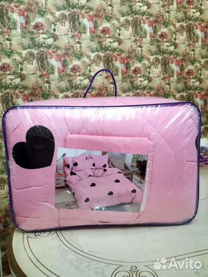 Комплект белья (одеяло, простынь, 2 подушки) новый