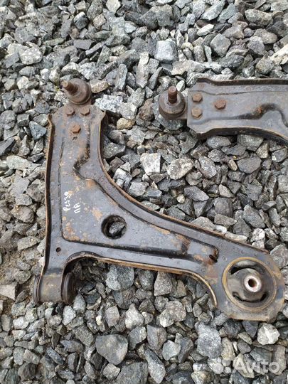 Рычаг передний Chevrolet Rezzo I (2004–2008)