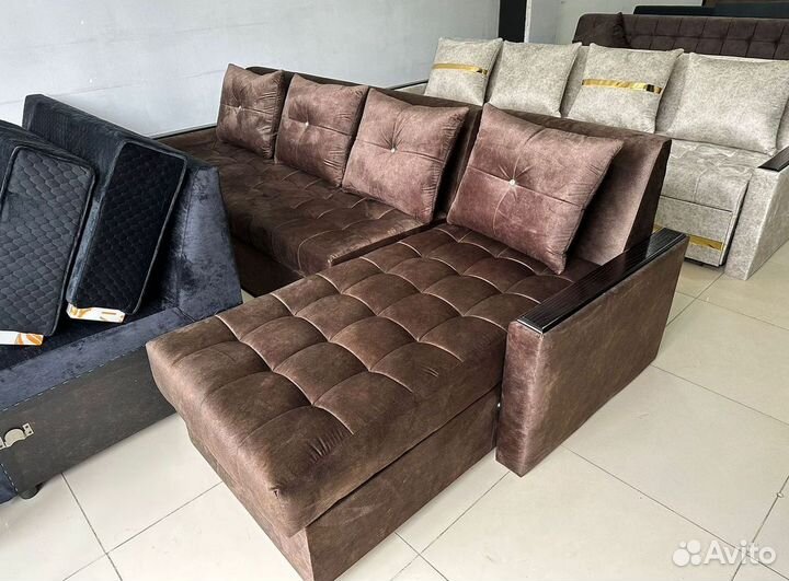 Угловой диван раскладной в наличии не б/у