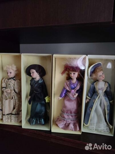 Кукла фарфоровая коллекционная