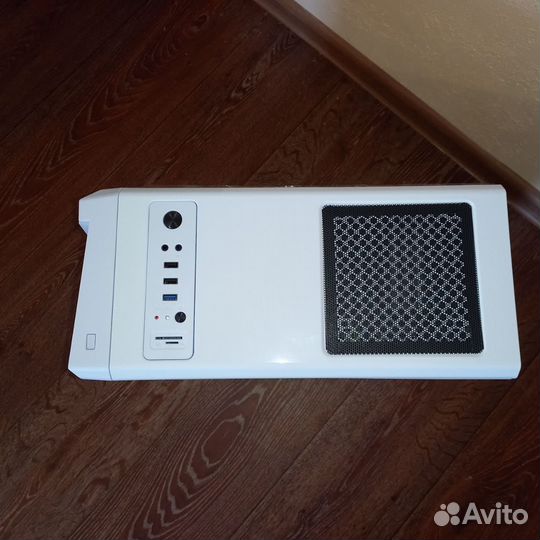 Продаю новый игровой компьютер