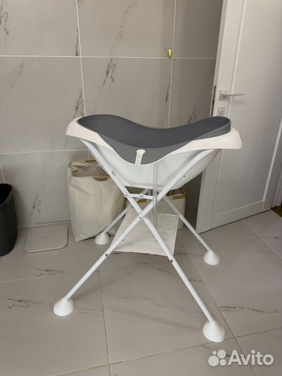 Детская ванночка с подставкой beaba