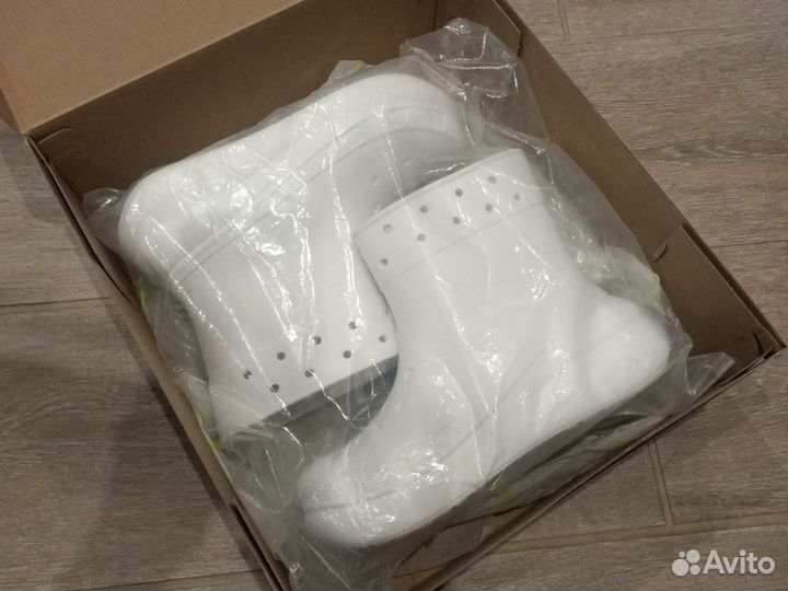 Сапоги под Crocs 36