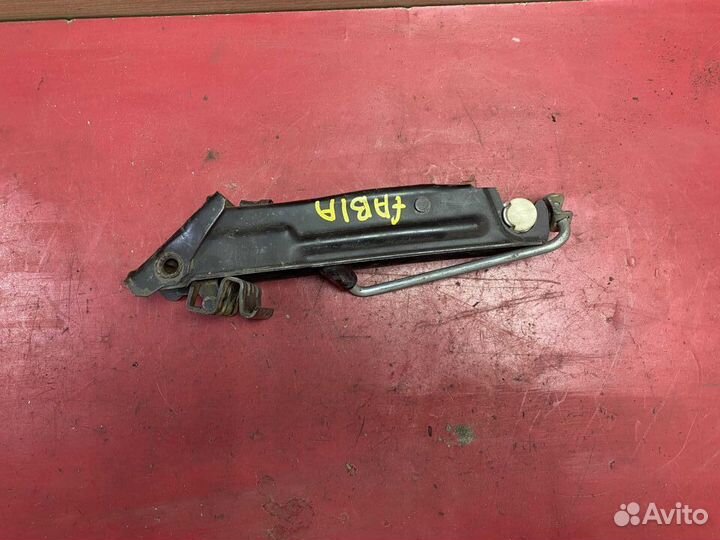 Домкрат 6Y0011031 Skoda Fabia (MK1) (6Y2) (6Y3)