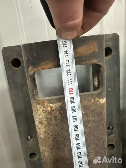 Крепление бака ман