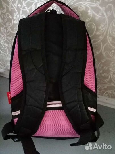Рюкзак школьный