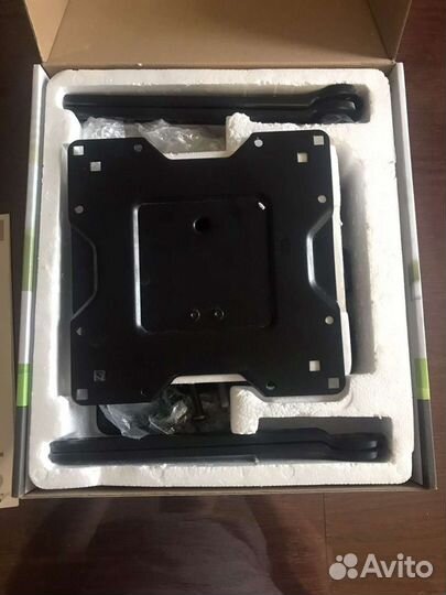 Кронштейн для телевизора на стену поворотный