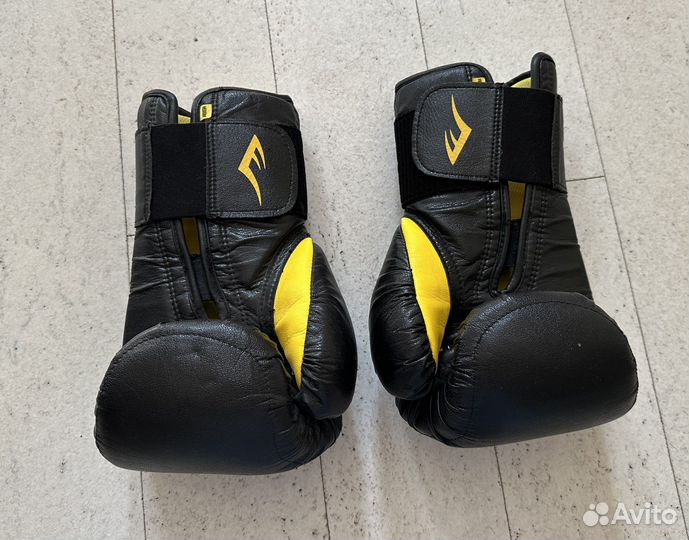 Боксерские перчатки everlast