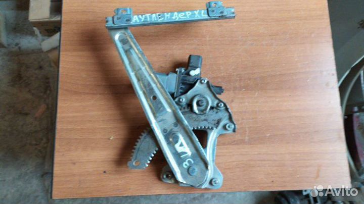 Стеклоподъемник задний правый Mitsubishi Outlander