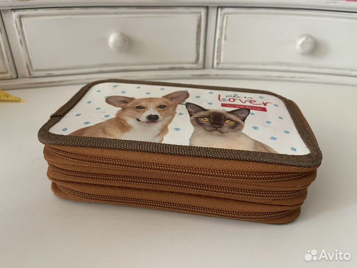 Пеналы и акварель