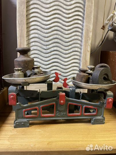 Весы чугунные кухонные старинные