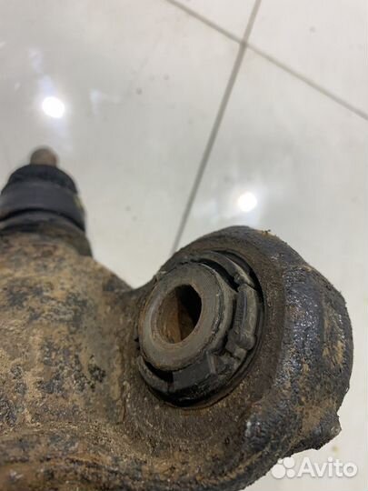 Поворотый кулак (задний, правый) (Mazda CX-9 II)