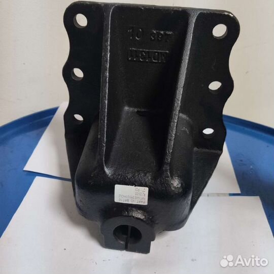 Кронштейн задний рессоры Nissan diesel fe6 mk210