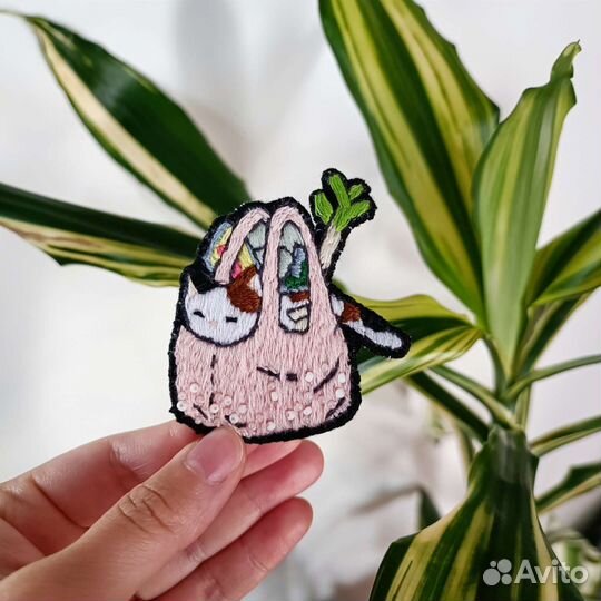 Брошь ручной работы