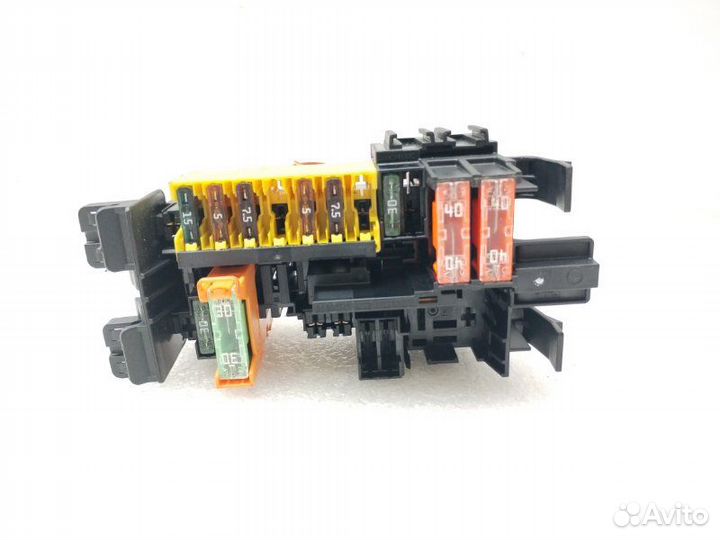 Блок предохранителей салонный Mercedes-Benz