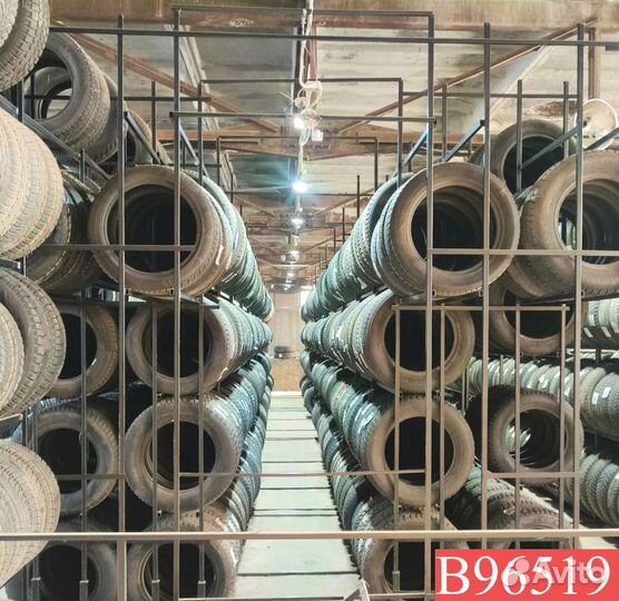 Goodyear UltraGrip 225/65 R17 102R