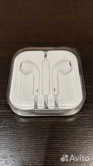 Наушники earpods