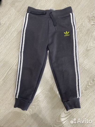 Спортивный костюм Adidas 104
