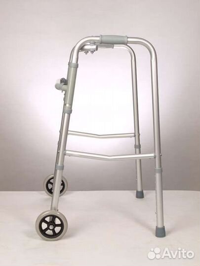 Ходунки для взрослых инвалидов