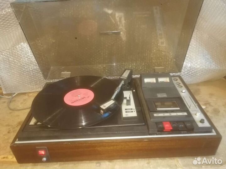 Проигрыватель винила Мелодия 105-2