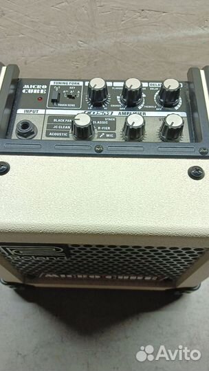 Гитарный комбоусилитель