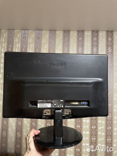 Монитор philips