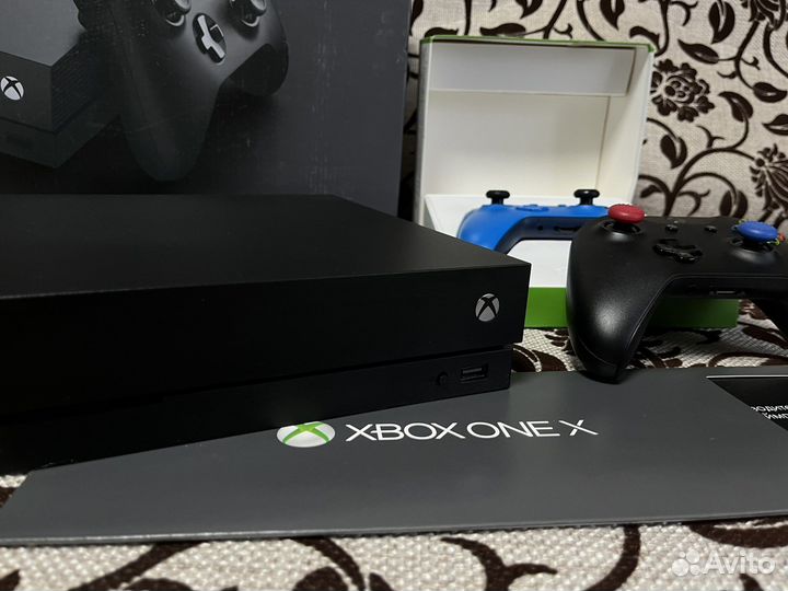 Xbox one x 1 TB