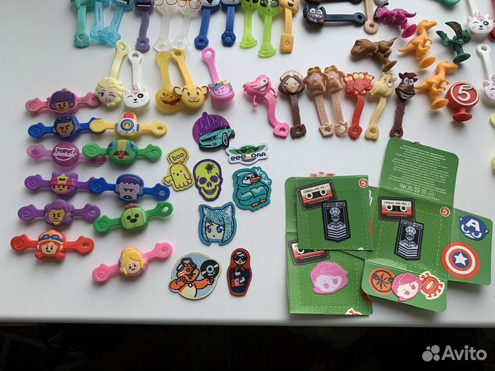 Стикерсы, каваи, скрепыши, завтры и другие