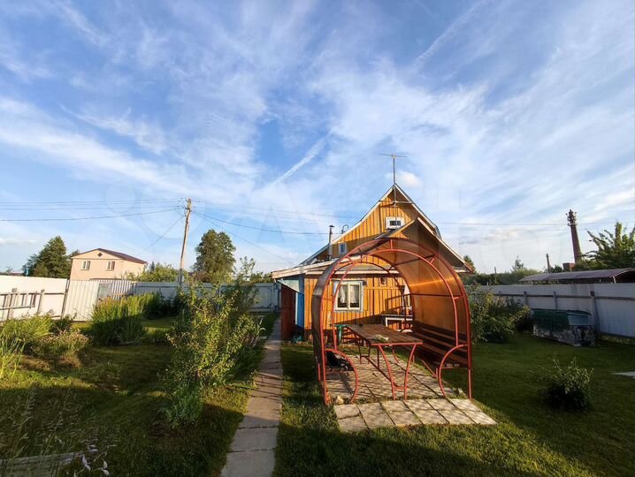 Дача 40 м² на участке 6 сот.