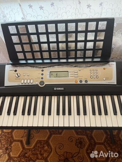 Синтезатор yamaha psr r200