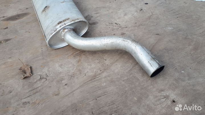 Задняя часть глушителя 2.3 ауди 80 90
