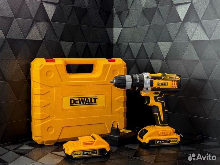 Шуруповерт аккумуляторный новый DeWalt