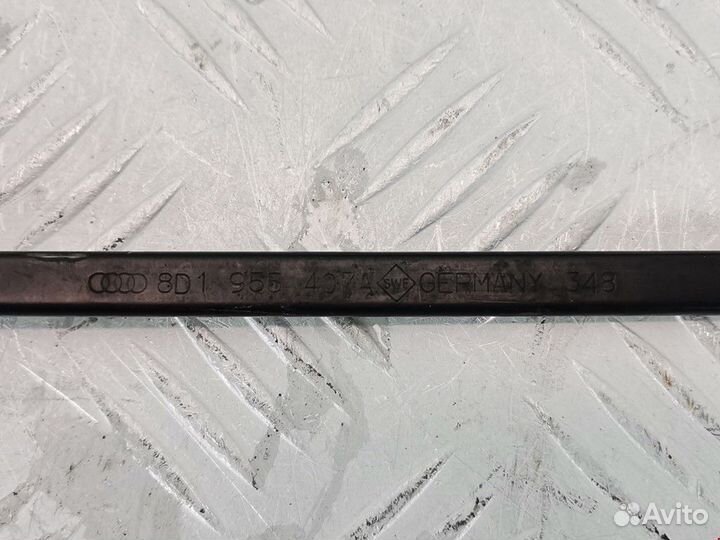 Щеткодержатель (поводок стеклоочистителя, дворник)