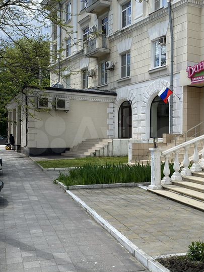 Торговая площадь, 64 м²